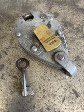 Load image into Gallery viewer, London Padlock with Hook and Key