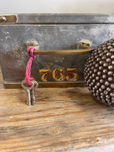 Load image into Gallery viewer, Vintage London Bankers Box with key