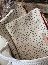Load image into Gallery viewer, Erin Flett Polka Dot Clutch Zipper Bag