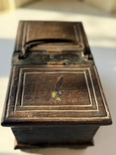Load image into Gallery viewer, Lanna Style Teakwood Betel Nut Box