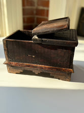 Load image into Gallery viewer, Lanna Style Teakwood Betel Nut Box