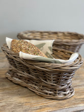 Load image into Gallery viewer, Vintage Polish Wicker Bread Basket