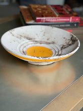 Load image into Gallery viewer, Horsehair Ribbed Bottom with Large Circle Bowl