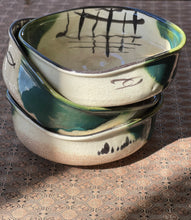 Load image into Gallery viewer, Oribe Ware Rice Bowls