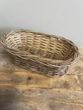 Load image into Gallery viewer, Vintage Polish Wicker Bread Basket