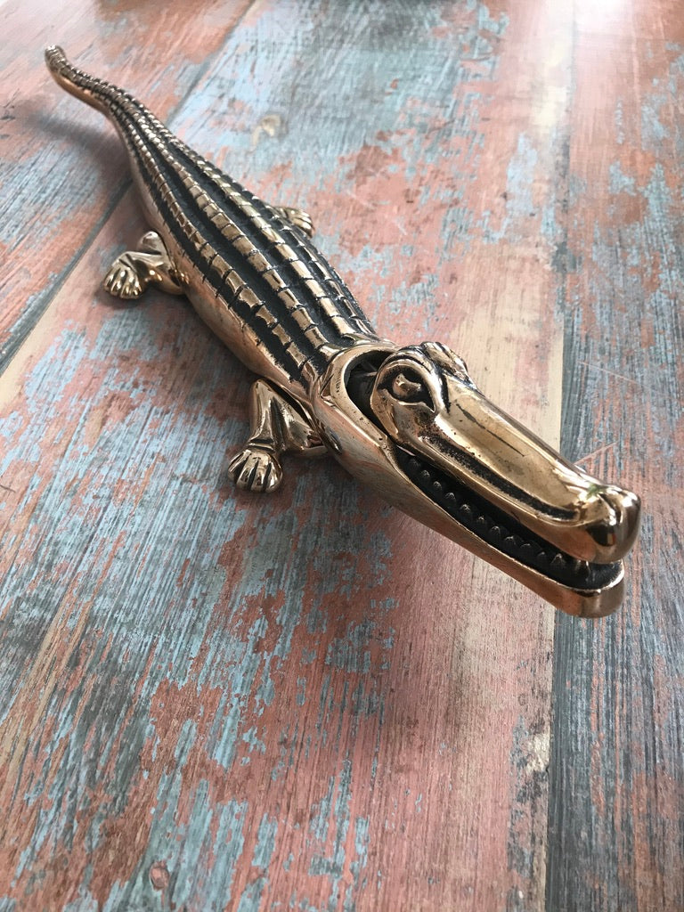 Crocodile Nutcracker – Gretalogie