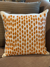 Load image into Gallery viewer, Mango Leaves Pillow