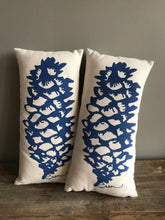 Load image into Gallery viewer, Pinecone Pillows