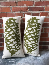 Load image into Gallery viewer, Pinecone Pillows