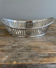 Load image into Gallery viewer, Silver Plated Hotel Bread Basket