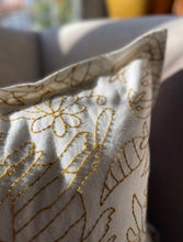 Load image into Gallery viewer, Kettlewell Collection Doria Lumbar Pillow