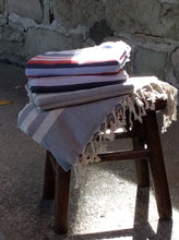 Load image into Gallery viewer, Striped Throw Blanket