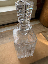 Load image into Gallery viewer, Glass Decanter