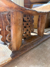 Load image into Gallery viewer, Japanese Teak Wood Head Rest