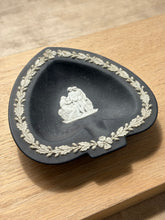 Load image into Gallery viewer, Heart Shaped Three Graces Trinket Dish