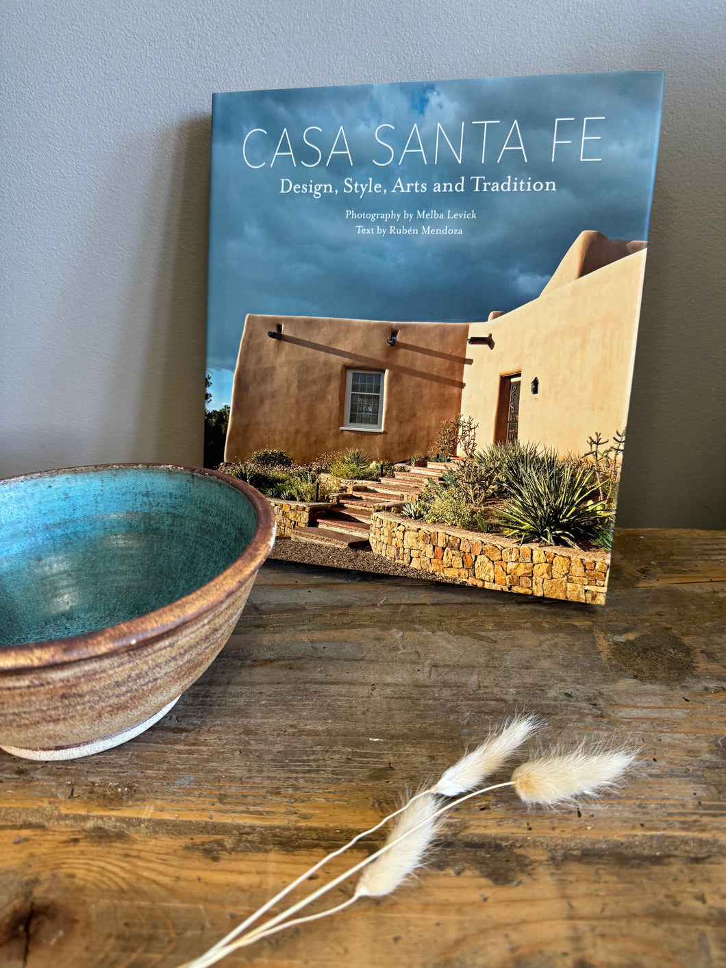 Casa Santa Fe Book