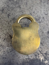 Load image into Gallery viewer, London Brass Padlock with Key