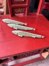 Load image into Gallery viewer, Hand Painted Lure