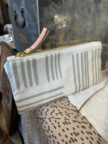 Erin Flett Oatmeal Brush Pencil Zipper Bag