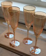 Load image into Gallery viewer, Olivia Glasses - Set of 4