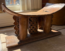 Load image into Gallery viewer, Japanese Teak Wood Head Rest
