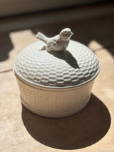 Load image into Gallery viewer, White Porcelain Lidded Basketweave Dish w/ Bird