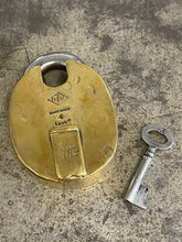 Load image into Gallery viewer, 1910 Mixed Metal London Padlock with Key