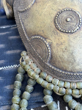 Load image into Gallery viewer, Moroccan Metal &amp; Bead Bag
