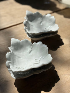 Set of 4 Leaf Dishes