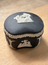 Load image into Gallery viewer, Lidded Three Graces Trinket Box
