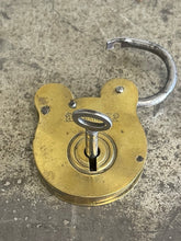 Load image into Gallery viewer, Brass London Lock with Key