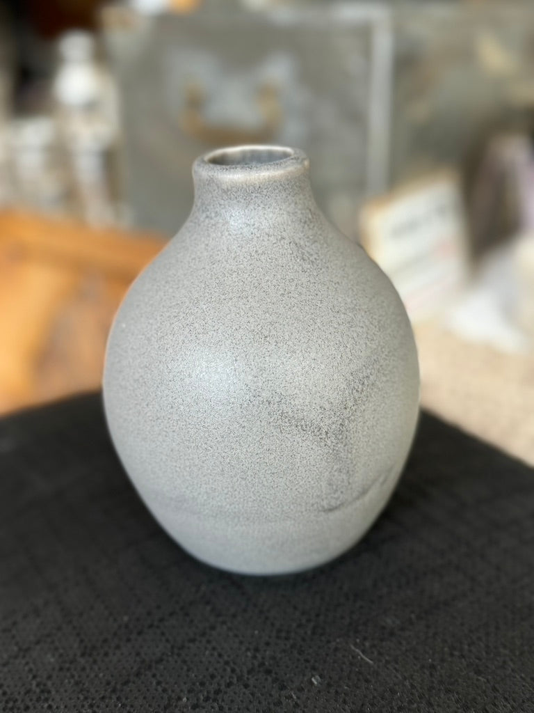 Shale Porcelain Vase - Ara
