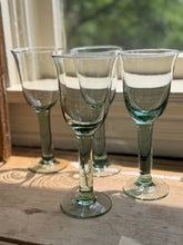 Load image into Gallery viewer, Green Goblet Glasses - set of 4