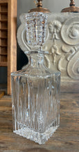 Load image into Gallery viewer, Glass Decanter