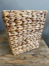Load image into Gallery viewer, Seagrass Wastebasket with liner