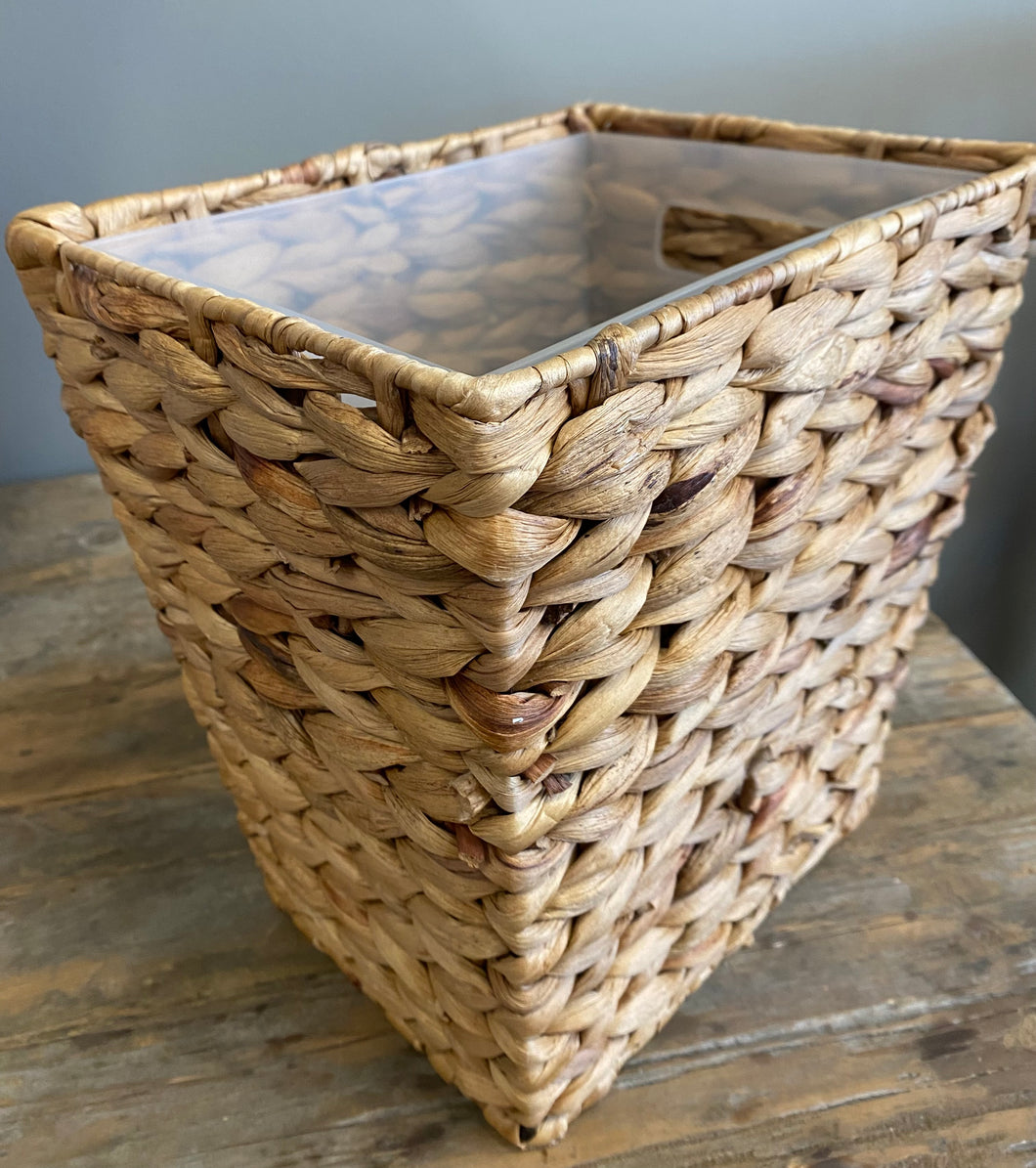 Seagrass Wastebasket with liner