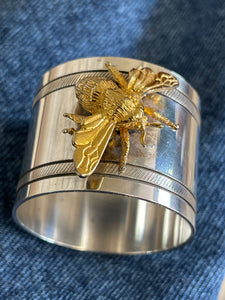 Gilded Bee Napkin Ring