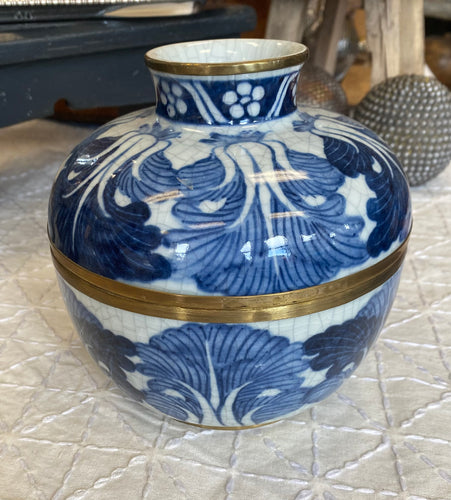 Blue and White Medium Leaf Ginger Jar w/ brass trim