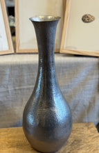 Load image into Gallery viewer, Hammered Metal Vase