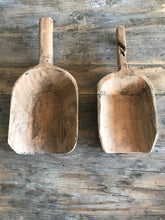 Load image into Gallery viewer, Vintage Wood Scoops