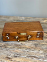 Load image into Gallery viewer, Lefranc &amp; Co. Oak &amp; Brass Artists Box