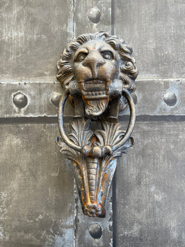 Vintage Cast Iron Lion Door Knocker (with missing bottom post)