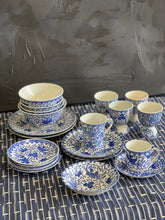 Load image into Gallery viewer, Miscellaneous Japanese Phoenix Patterned Pottery