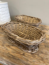 Load image into Gallery viewer, Vintage Polish Wicker Bread Basket