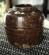 Load image into Gallery viewer, Vintage Bean Pot