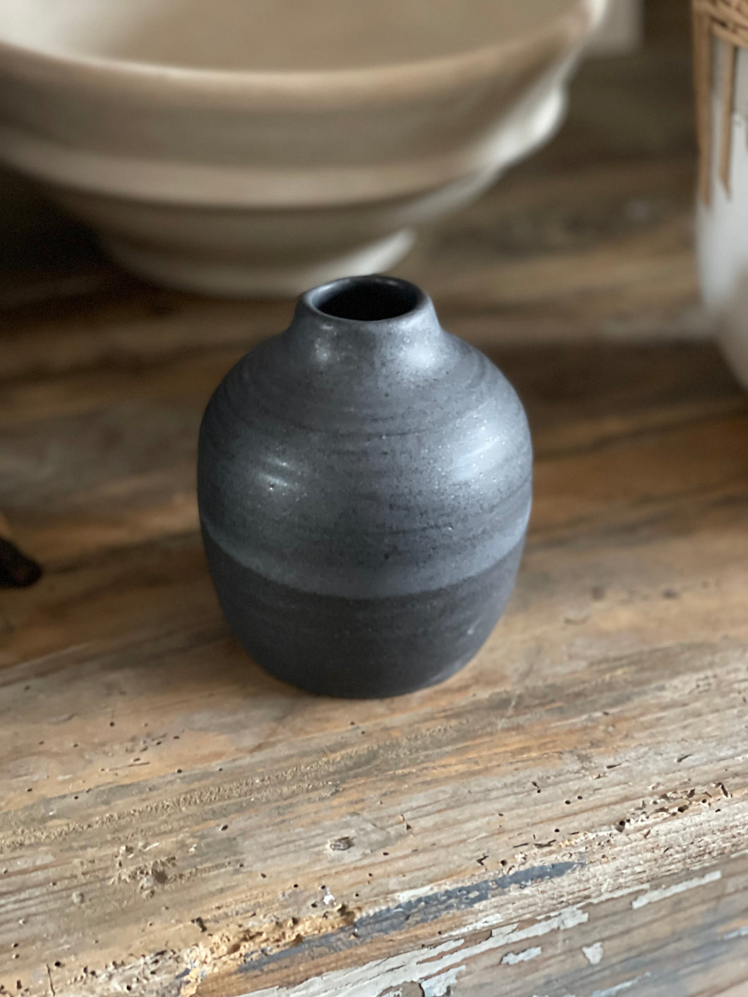 Basalt Round Vase - Medium